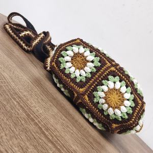 Sac à bandoulière en crochet fait main avec motif floral et fermeture éclair, nouvelle collection 2025, vente en gros usine - Product Image 3
