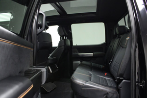 FO-RD F-450 SUPER DUTY PLATINUM CREW CAB 2024/2025, conduite à gauche, sièges en cuir - Product Image 4