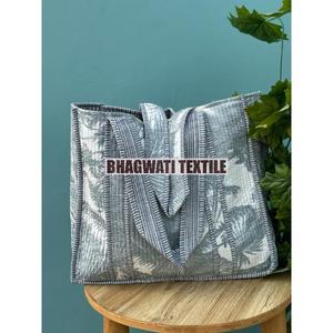 Sac fourre-tout à imprimé floral de luxe de qualité supérieure style épaule avec doublure en toile fabriqué en Inde fabricant indien exportateur cuir matériel - Product Image 1