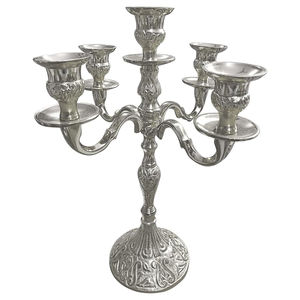 Design classique argent candélabre bougeoir hôtel Restaurant décor candélabre pour décor de noël bougeoir à vendre - Product Image 1
