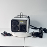 Adaptateur de sortie d'alimentation portable DC vers AC pour véhicule électrique 3,5 kW 5 kW NACS Tesla V2L V2H Déchargeur Boîte d'alimentation