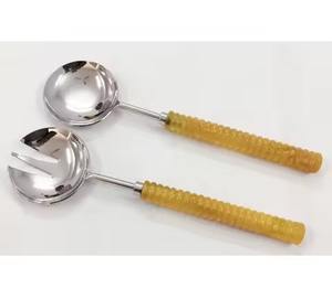 Juego de Servidores de Ensalada de Acero Inoxidable Ecológico y Moderno con Mango de Resina Premium, Apto para Lavavajillas, para Uso en Hoteles, Restaurantes y Bodas - Product Image 1