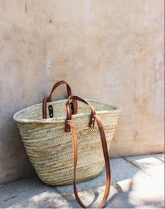 Sac en paille tendance fait main avec des éléments en cuir, Panier de marché français, Sac de marché français, Panier en paille, Sac de courses - Product Image 1