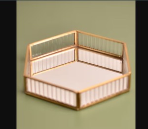 Plateau décoratif en forme de feuille en aluminium de haute qualité - Product Image 3