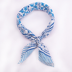 Pañuelo de Algodón con Estampado Floral Hecho a Mano, Ligero, Ecológico, con Amarre Trasero, Tela Suave, Lavable, Transpirable, Pañuelo Cuadrado para la Cabeza - Product Image 5