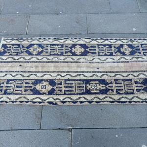 Alfombra Turca Vintage de 2.2x4.6 pies, Alfombra Pequeña, Alfombra con Estampado Animal Azul - Product Image 4