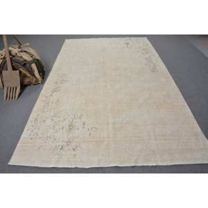 Alfombra turca de lana Beige Vintage 6 'X 9,7' Patrón de retazos Tejido plano Alfombra de sala de estar con respaldo de látex para adolescentes - Product Image 1