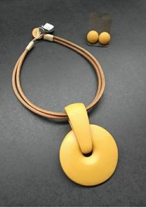 Couleur jaune métal spirale Design Style rétro persan Cola ombre couleur pour porter des fêtes de bureau fonction de mariage noël - Product Image 3