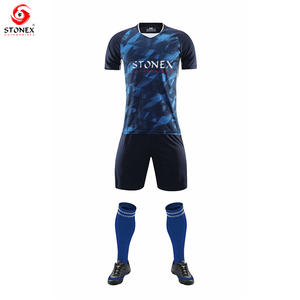 Uniformes de fútbol de equipo transpirables recién llegados uniformes de equipo de fútbol de diseño OEM hechos en fábrica para venta en línea - Product Image 5