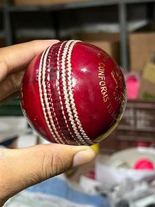 Ballon de cricket en cuir tanné à l'alun cousu à la main de qualité d'exportation Quantité en vrac - Product Image 2