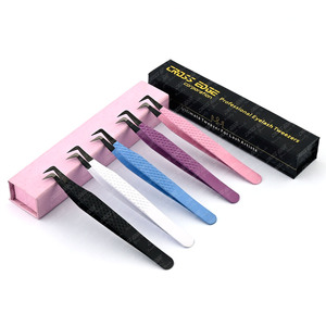 Pinzas de extensión de pestañas con punta de fibra Premium, volumen de 90 grados, estilo puntiagudo, agarre de diamante antideslizante para pestañas individuales - Product Image 1