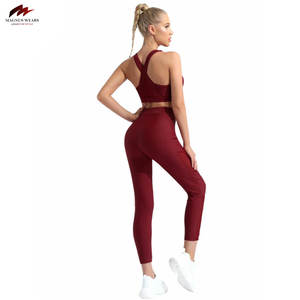 Combinaison de fitness pour femmes personnalisée avec leggings à motif solide et ensemble de yoga vêtements de sport personnalisé design uni - Product Image 5