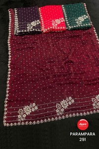 Bordado de trabajo de cuentas pesadas en tela de satén brillante Fendy Sartin Rich para trajes de ocasiones especiales y saris de diseñador y novia - Product Image 4