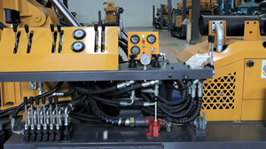 Perforadora de Pozos de Agua Tipo Crawler, Profundidad Máxima 180m, Máquina Perforadora Hidráulica a Diésel para Minería y Construcción - Product Image 6