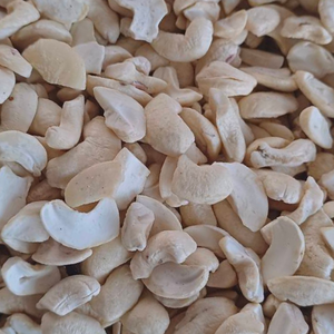 Noix de cajou de qualité supérieure en vente, noix de cajou cassées ISO, HACCP, noix sèches SANTIGO - Product Image 1