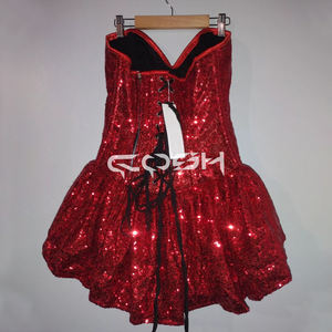 Robe de mariée corset rouge à paillettes avec jupe à volants, tenue de burlesque scintillante |   Achetez maintenant - Product Image 4