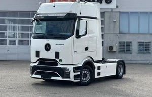 En venta ahora: Actros 1851 LS nuevo/usado con control de clima, transmisión semiautomática, Euro 6 - Product Image 3