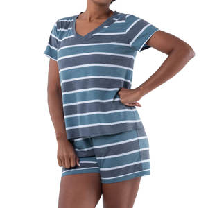 Ensemble deux pièces pour femmes en tissu doux et au design équilibré pour un usage quotidien, avec un look moderne et un style de port confortable - Product Image 3