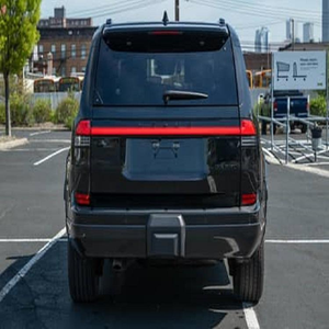 Lexus GX 550 Premium+ AWD Turbo 2024 d'occasion, intérieur cuir R21 clair, faible kilométrage, prix compétitif, en stock, prêt à être expédié - Product Image 3