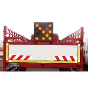 Panneau de signalisation directionnel obligatoire pour l'arrière des camions, 50 x 50 cm, en acier, réfléchissant, signalisation routière, panneau LED « Sol mouillé », panneau de précaution - Product Image 3