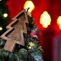 Support de Bougie Élégant en Bois de Mangue Fait Main avec Croix Chrétienne, Écologique, Style Vintage, Décoration d'Intérieur pour Noël - Vente Chaude