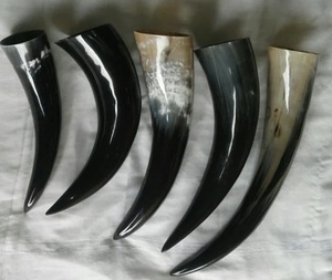 Meilleure qualité sculptée à la main corne de buffle d'eau naturelle Tankard corne à boire animale polie pour la bière pour la décoration agate - Product Image 3