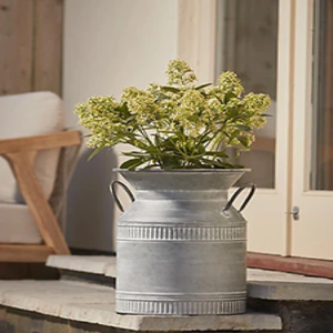 Maceta para exteriores con textura de pasamontañas gris grande y llamativa: Esta maceta de tamaño generoso presenta un distintivo patrón de puntos elevados - Product Image 2