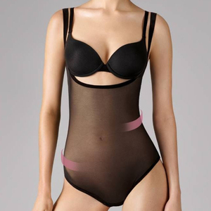 Tissu en <span class=keywords><strong>tulle</strong></span> extensible 4 directions respirant certifié Oeko-Tex 100, 93% polyester, 7% élasthanne, pour vêtements <span class=keywords><strong>de</strong></span> compression, robes et lingerie - Product Image 4