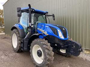 Tractor Agrícola New Holland T6.155 Usado en Buen Estado, Bajo Consumo de Combustible - Product Image 2