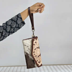 High Quality Designer Cowhide Leather Clutch Hand Tooled Floral Carving Premium Vintage Genuine Leather <b>Card</b> Wristlet <b>Wallet</b> - Product Image 2