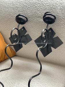 Appliques murales en fer forgé ondulées / ondulantes, nouveau design, en fer et métal, idéal pour la décoration de table et de mariage, porte-bougie - Product Image 2