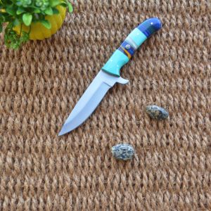 Cuchillo de Caza Galway Grove Industrial, Hecho a Mano, de Acero Inoxidable Damasco, con Mango Decorativo Grabado, Punta de Clip, Filo Plano, Fijo - Product Image 2