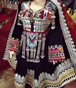 Afghani Kuchi-vestido de terciopelo bordado tradicional, hecho a mano, color marrón oscuro, 2023 - Product Image 3