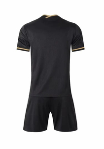 Vente en gros de t-shirts à manches courtes tendance pour hommes, respirants, en polyester/coton, pour l'été, et shorts décontractés - Product Image 5