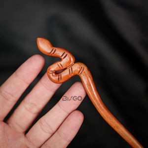 Premium Vietnam, venta al por mayor, Natural cuerno de búfalo, palo de pelo de serpiente, herramienta de estilismo hecha a mano para mujer, accesorios de moda naturales - Product Image 3