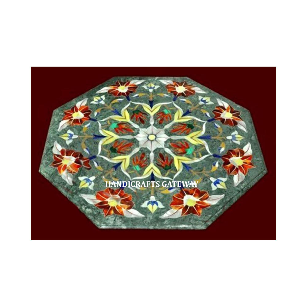 สีเขียวอ่อน