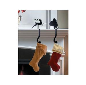 Porte-bas en fer pour cheminée en finition antique conçu pour la durabilité et le style festif dans la décoration de vacances à la maison - Product Image 1