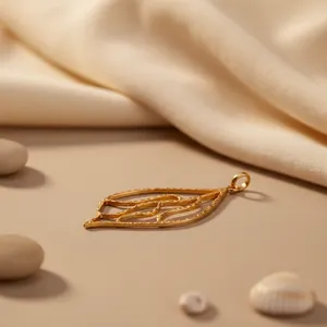 Pendentif en feuille plaqué or pour femme, style religieux, mode, diamant, perle, avec breloques en laiton, cuivre, plume, fleur, étoile, chiffre - Product Image 3