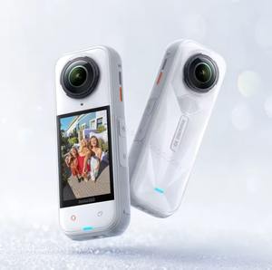 Caméra d'action 360° Insta360 X5 de qualité industrielle, 8K, batterie 3 heures, protection anti-vent intégrée, stabilisation, poignée en plastique OEM DIY - Product Image 1