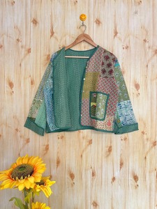 Kantha-Manteau en coton avec patchwork floral, veste réversible pour femme, tenue d'hiver bohème, fait à la main, cadeau pour les proches - Product Image 4