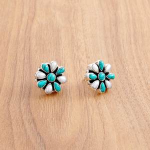 Boucles d'oreilles fleur florale multi-pierres naturelles en argent sterling 925 avec perle d'eau douce et turquoise Style clou tendance - Product Image 4