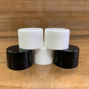 Tapa de Botella de Plástico y Aluminio Negra y Blanca con Tapa de Rosca de PP de Pavico Vietnam, a Prueba de Niños, Antimanipulación y con Precinto de Seguridad - Product Image 4