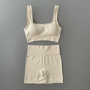 Conjunto de pantalones cortos de cintura alta y mallas de Yoga de calidad para mujer, ropa de gimnasio rápida, trajes de entrenamiento ecológicos para el verano - Product Image 4