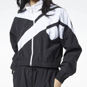 Ensemble de survêtement pour femme de haute qualité, respirant, à séchage rapide, décontracté, uni, jogging, logo personnalisé, léger, vêtements d'hiver, prix raisonnable - Product Image 6