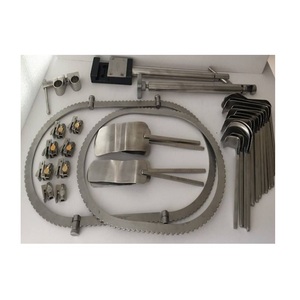 Retractores Tebbetts de fibra óptica Bookwalter con dientes - Instrumentos de cirugía plástica con tubo de succión chapado en oro. - Product Image 6