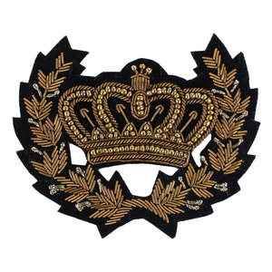 Badges de broderie en gros fabriqués avec des tonnes de fils avec un Design personnalisé - Product Image 5