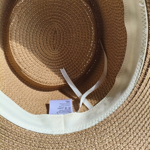 Sombrero de playa Panamá de terciopelo ligero con logotipo personalizado, gran protección contra el sol, bordado de tela adherida, ropa informal para adultos - Product Image 6