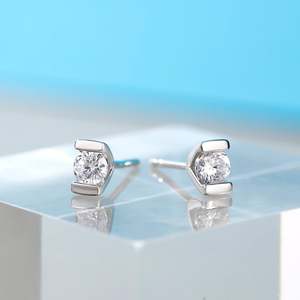 Jeulia Trendy <b>Rose</b> <b>Gold</b> Plated Flower <b>Stud</b> <b>Earrings</b> with Diamond and Zircon - Product Image 6