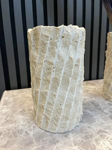 แจกันหินทราเวอร์ทีนทำมือ ดีไซน์ลายร่องทันสมัย เพิ่มความสง่างามอย่างเป็นธรรมชาติและสไตล์เหนือกาลเวลาให้กับทุกพื้นที่ตกแต่ง - Product Image 6