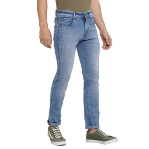 Pantalones vaqueros elásticos de corte moderno para hombre que ofrecen flexibilidad y uso duradero, ideal para viajes, oficina o aventuras de fin de semana - Product Image 2